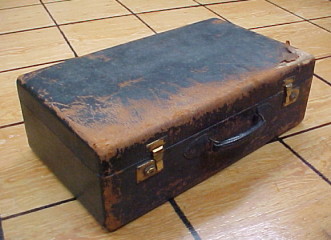 Vintage & Antique Suitcases For Sale | Brettuns Village