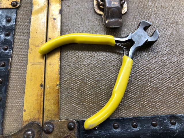 Antique trunk tools - end cutting pliers