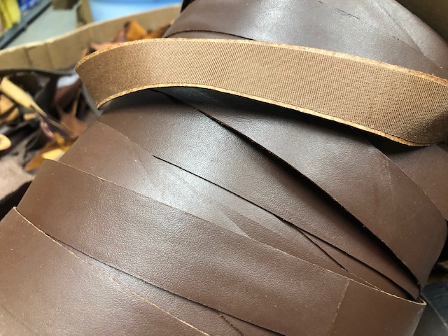 Short Leather Straps for Small Trunks, Brettuns Village