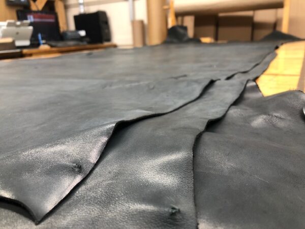 Black Ice USA Chromium tanned cattlehide sides are smooth on the surface 3 oz or 1.2mm