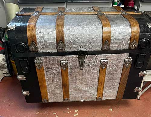 Antique Trunk Leather Handles for Sale, Brettuns Village